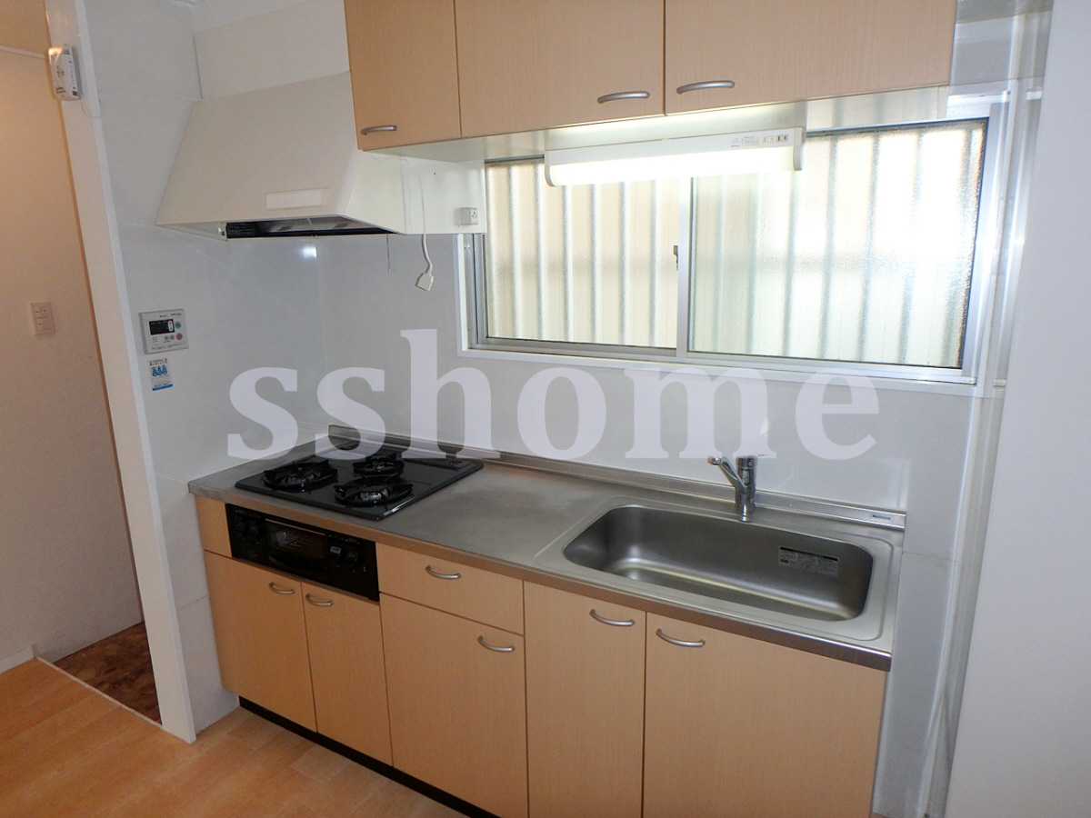 キッチン グリル付きガス3口コンロのシステムキッチン☆ 写真3