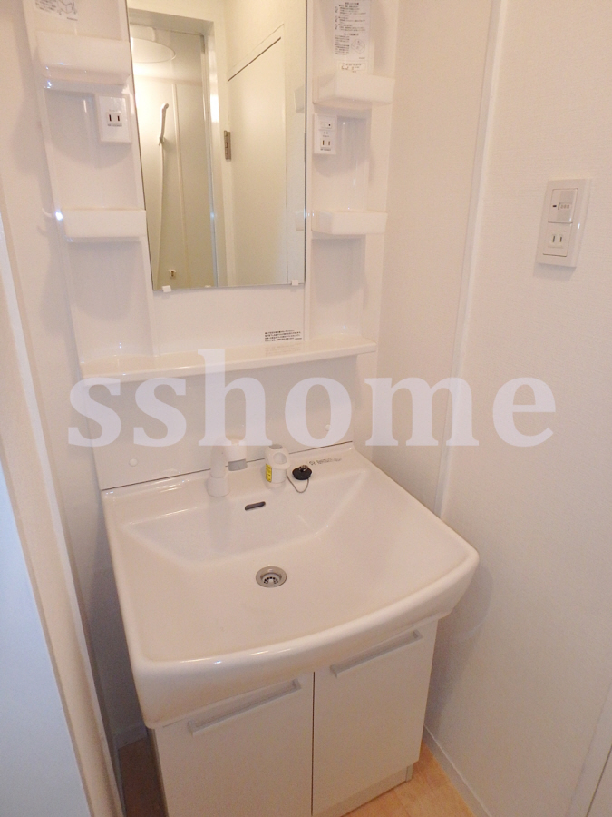 洗面所 シャンプードレッサー☆ 写真9