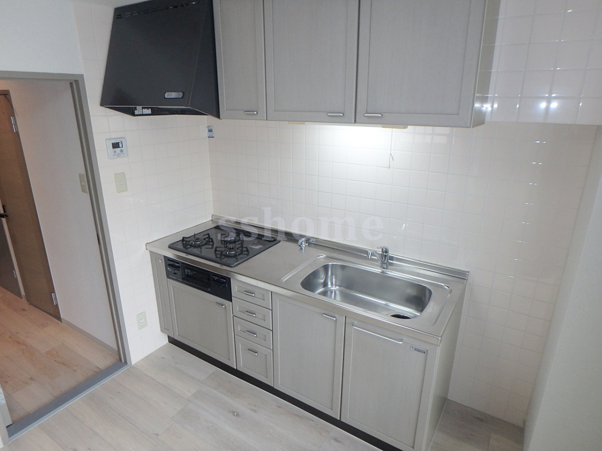 キッチン 3口ガスコンロ付システムキッチン☆ 写真3