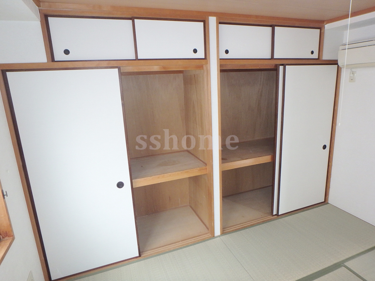 収納 和室にも壁一面の収納があります☆ 写真17