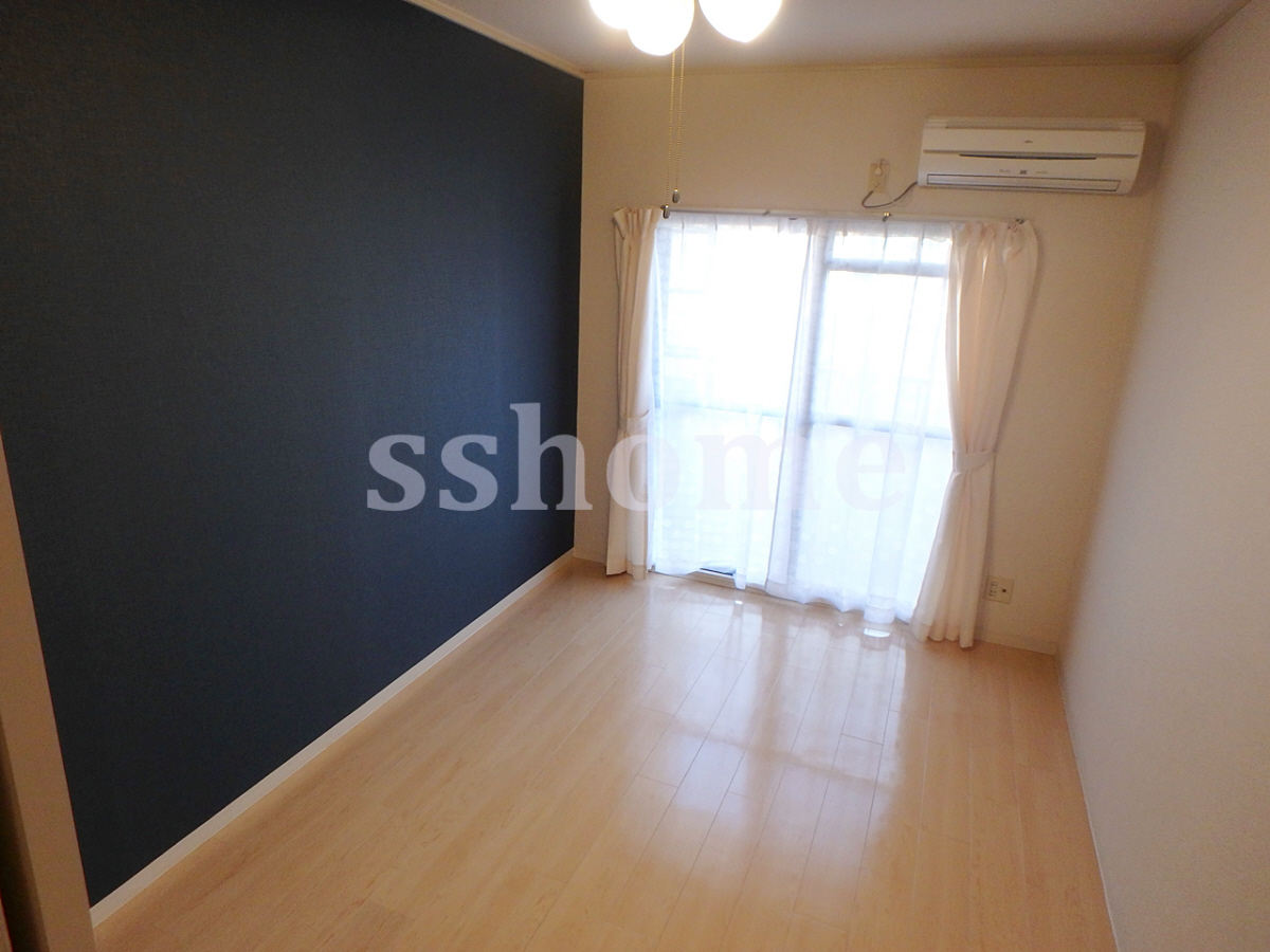 寝室 お部屋別角度から☆カーテン付き!! 写真15