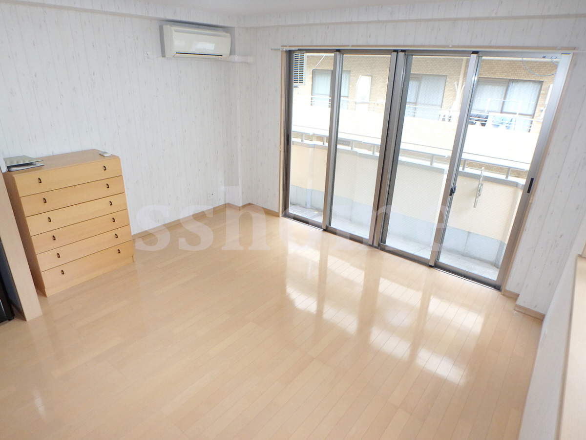 リビング 明るいお部屋です☆ 写真2