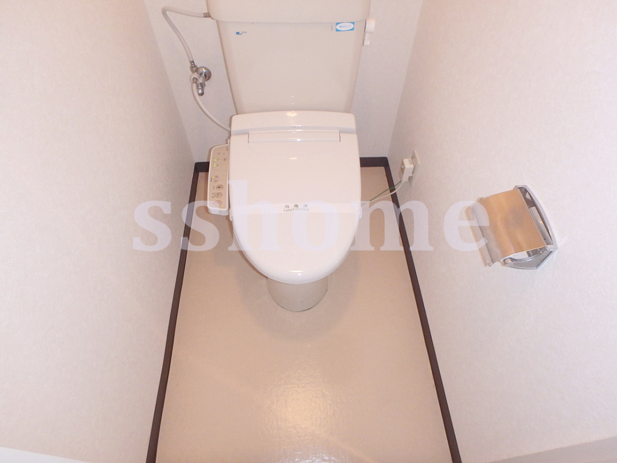 トイレ 温水洗浄便座 写真8