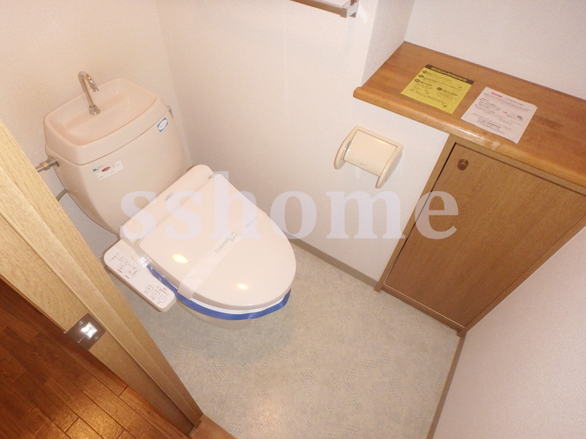 トイレ 温水洗浄便座 写真8