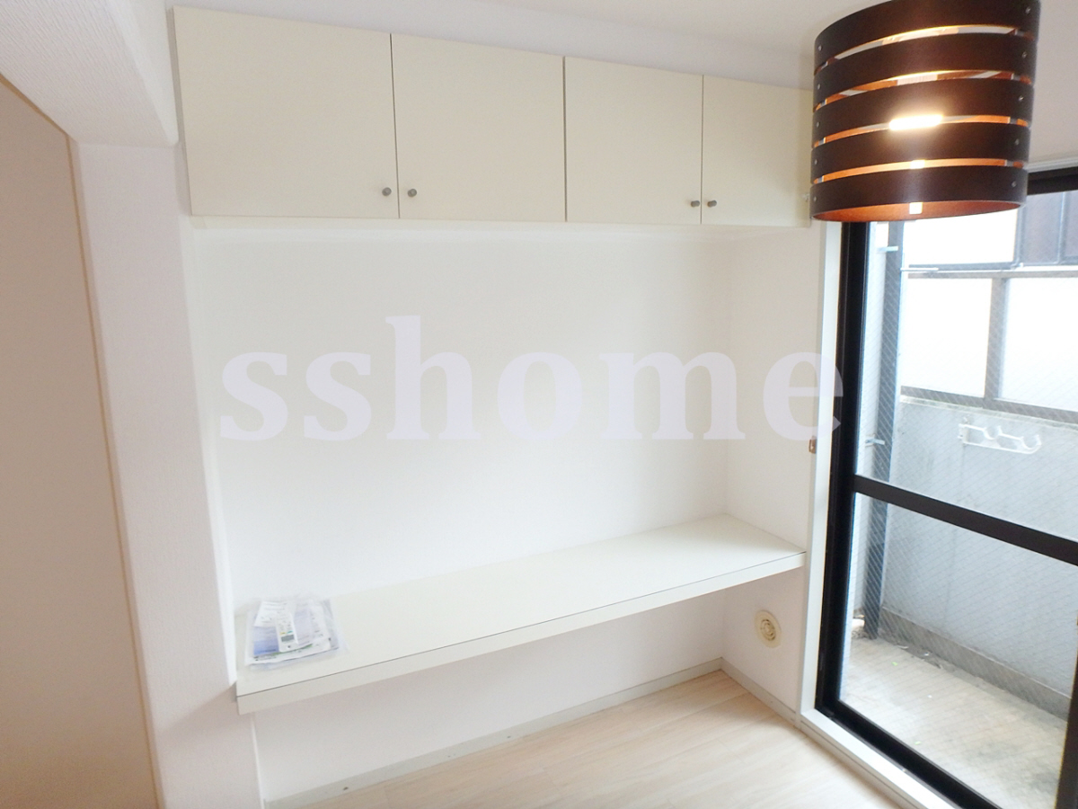 内装 収納&机に☆ 写真17