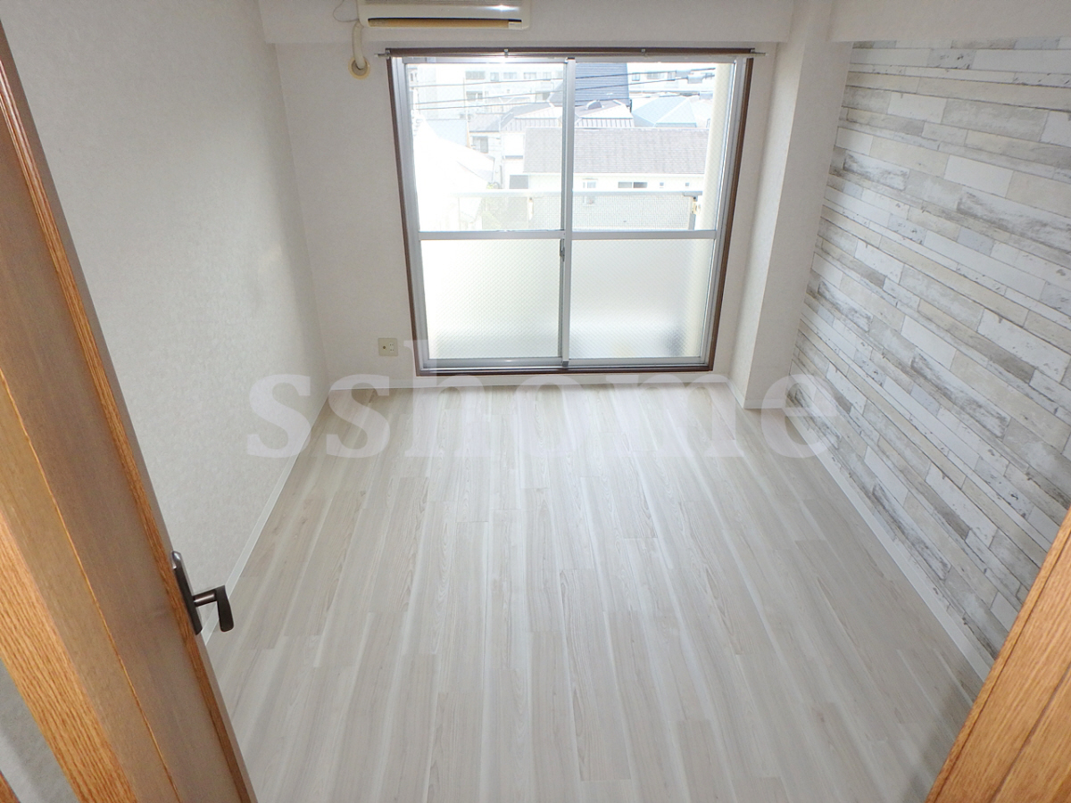 内装 フローリング 写真14