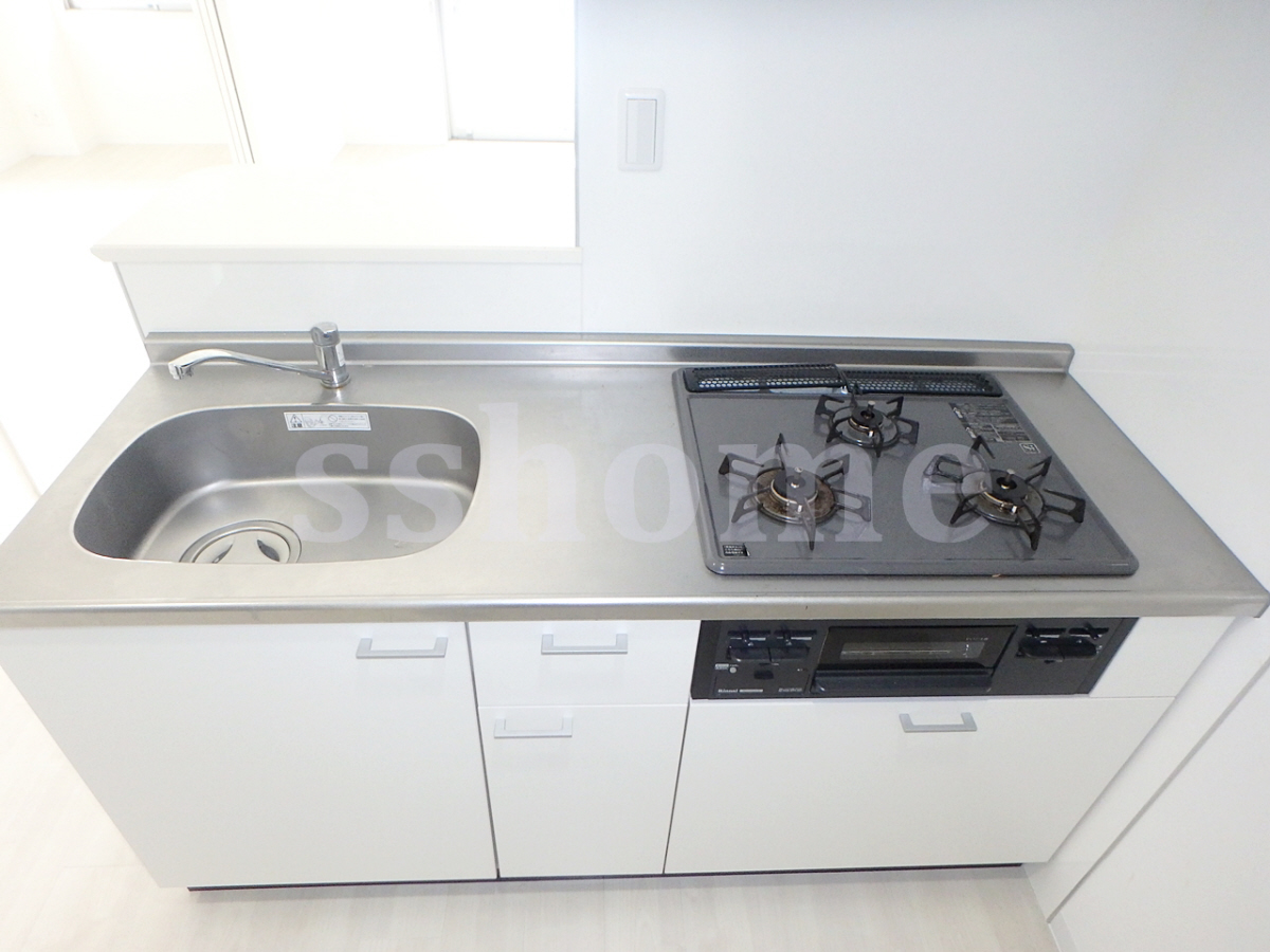 キッチン ガス3口システムキッチン 写真3