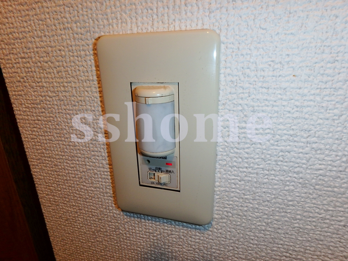 設備 玄関にはオートセンサーライト☆ 写真19