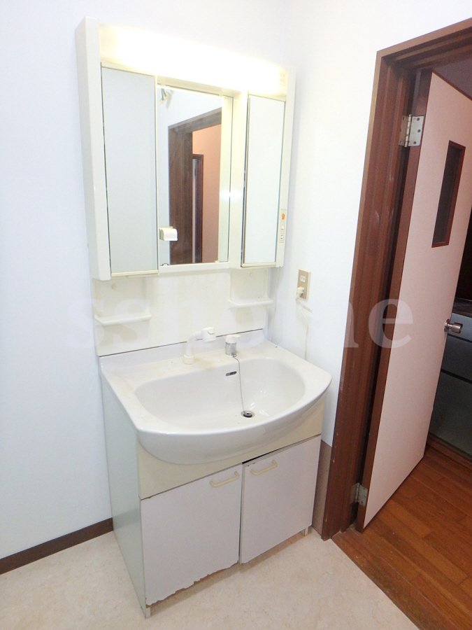 洗面所 独立洗面台☆ 写真9