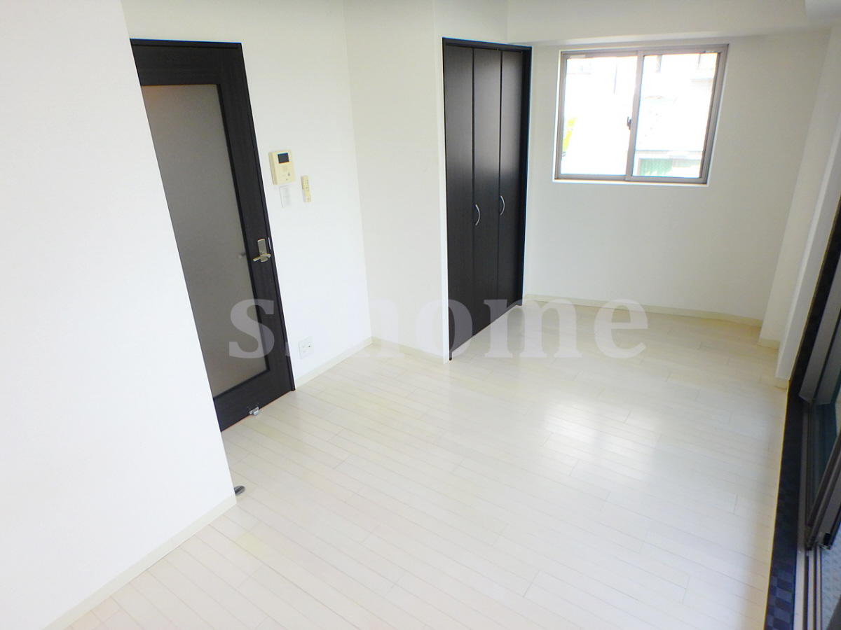 寝室 2面採光です☆ 写真15