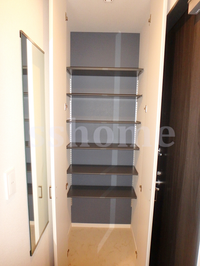 収納 大容量の天井高シューズクローゼット☆ 写真16