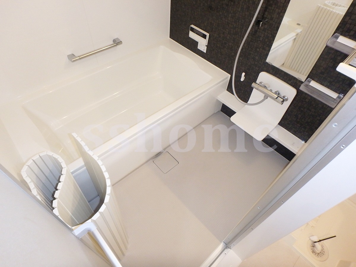 バス ゆったり入れるバスルーム 写真4