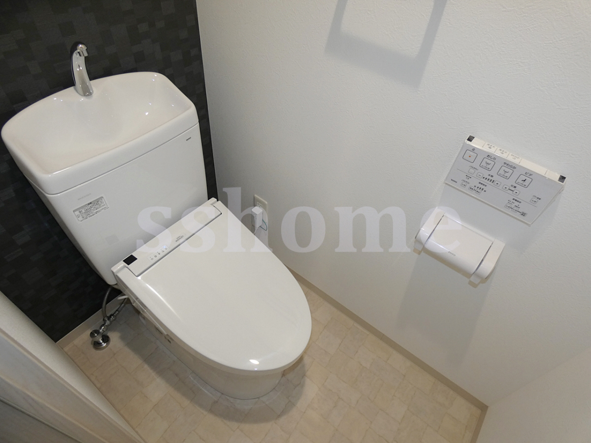 トイレ TOTOピュアレストQR(トルネード洗浄) 写真8