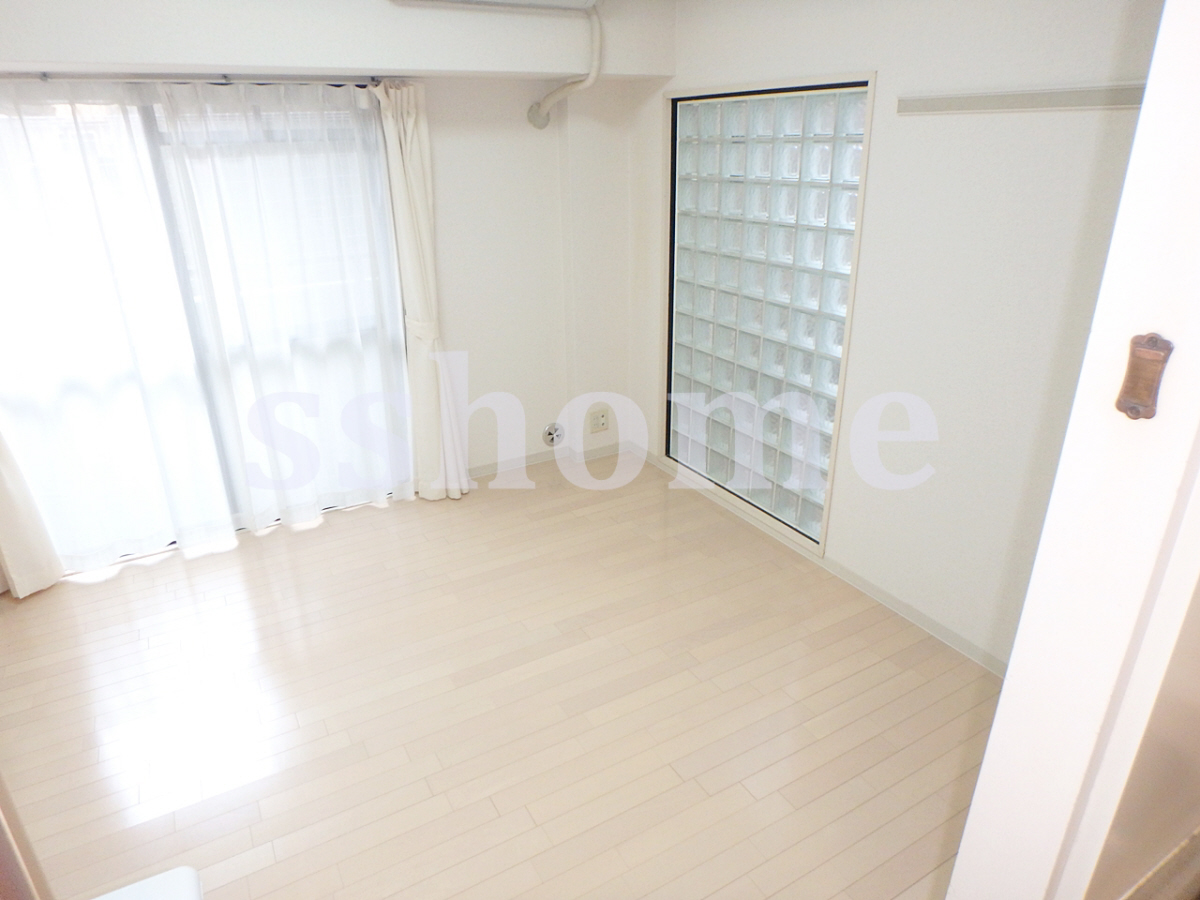 寝室 2面採光の明るいお部屋 写真15