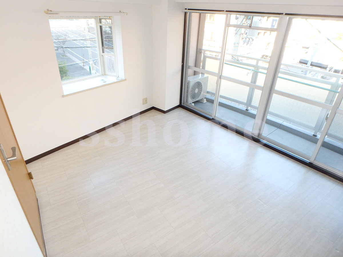 寝室 洋室別角度から♪ 写真15