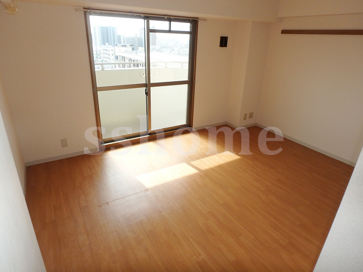 リビング 広々しています☆ 写真2