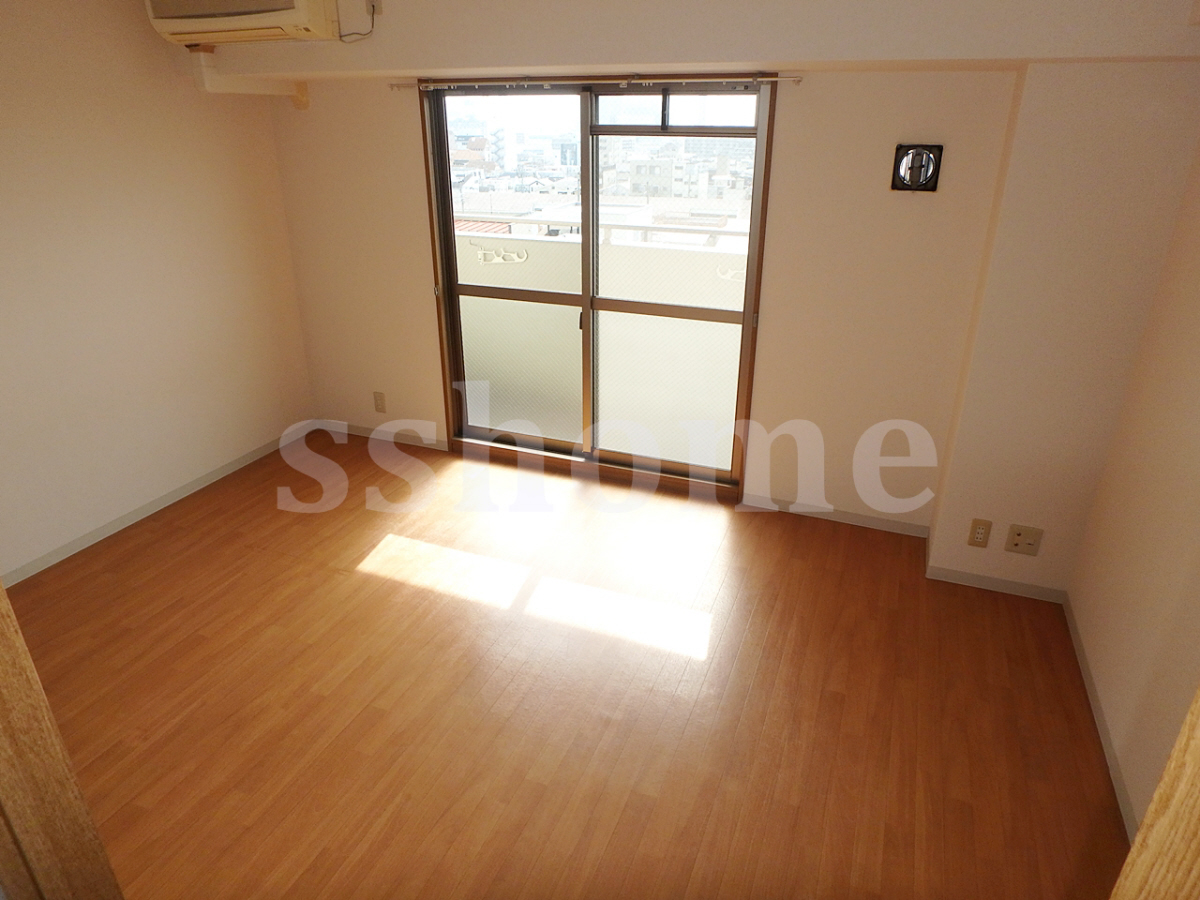 内装 フローリング☆ 写真14