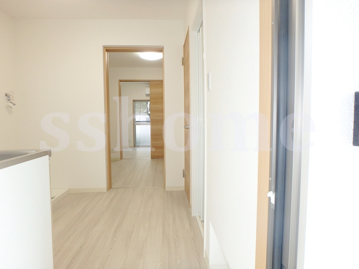 内装 フローリング☆ 写真14