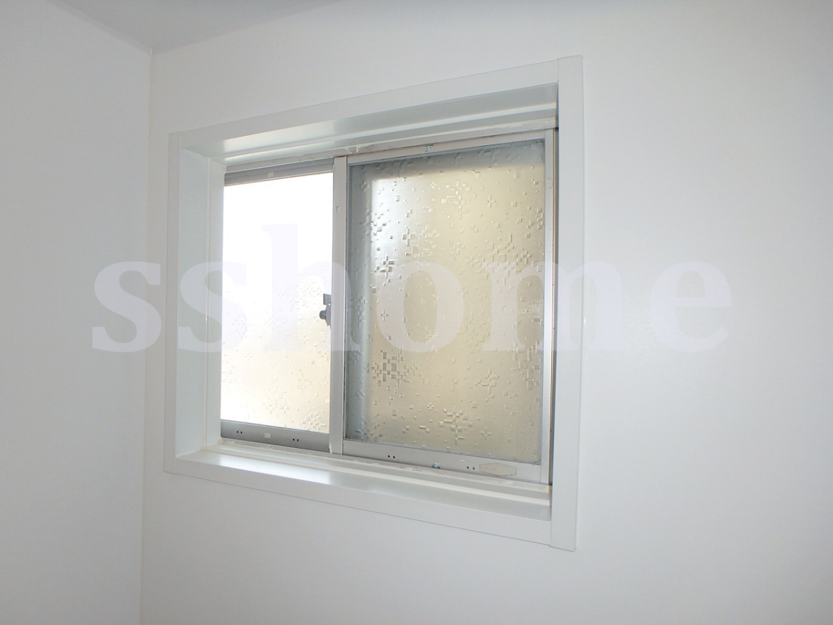 内装 お風呂に窓があります☆ 写真16