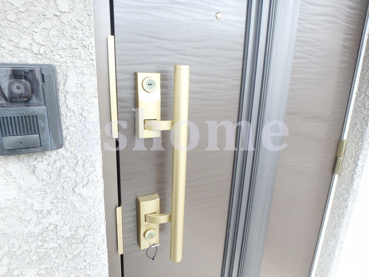 セキュリティ 鍵穴は2か所あります。 写真29