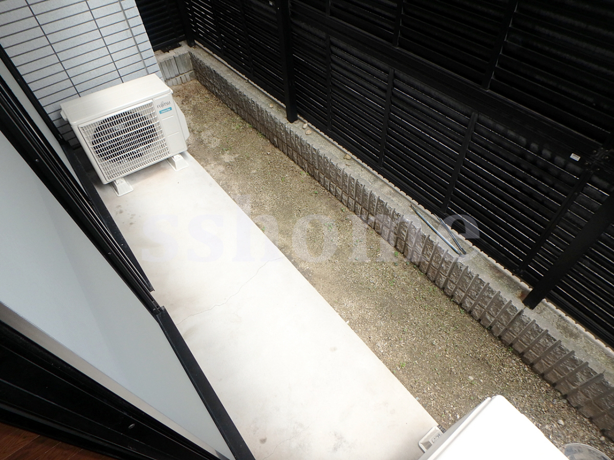 バルコニー・ベランダ 土の部分があります☆ 写真10