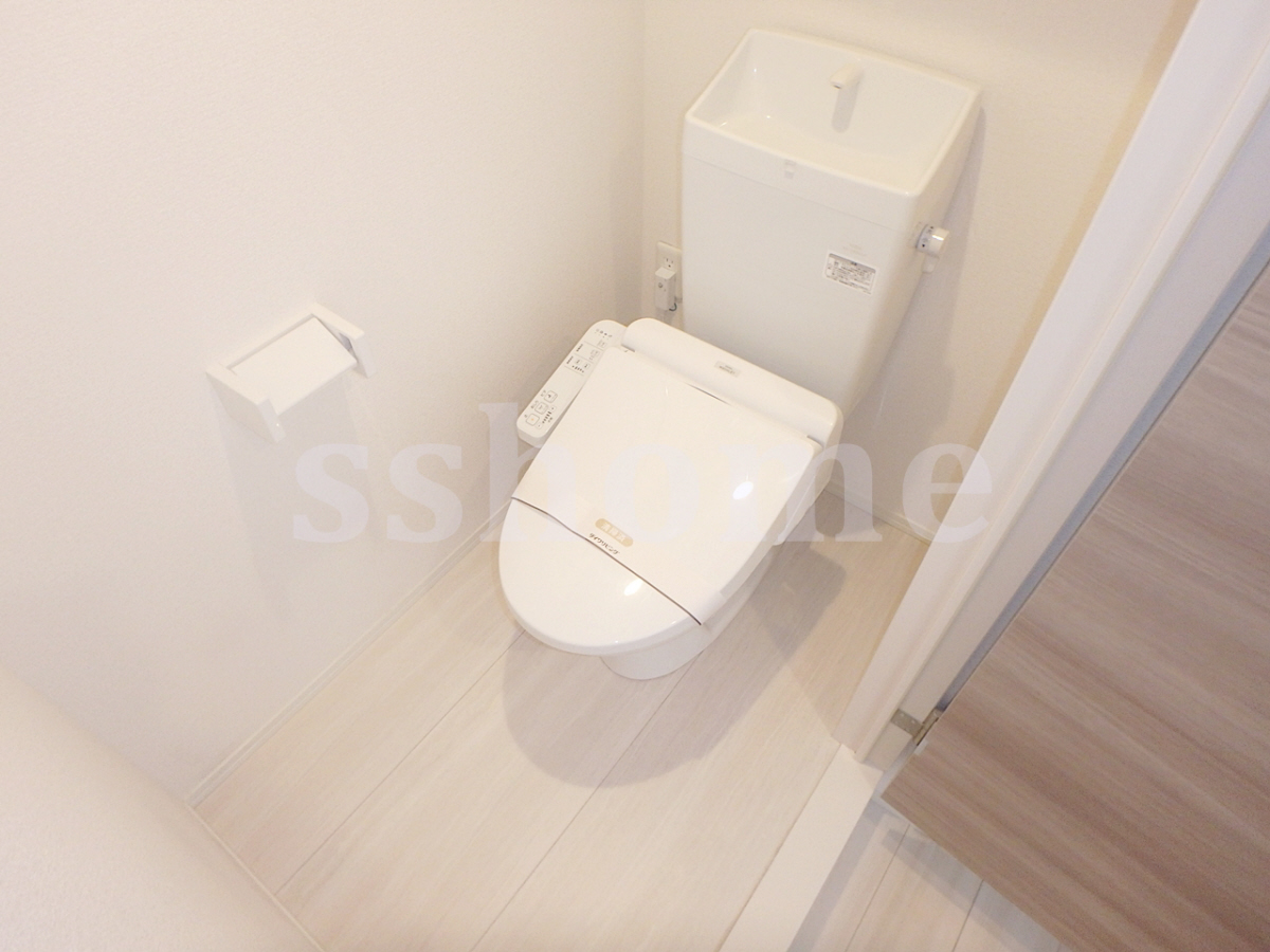 トイレ 温水洗浄便座 写真8