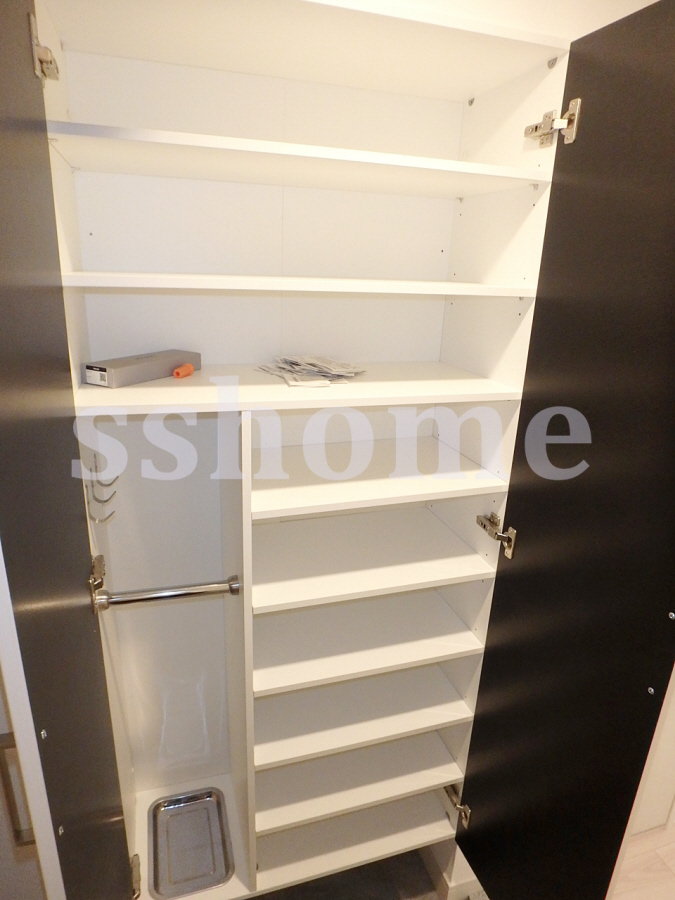 収納 天井までの大きなシューズボックス☆ 写真18