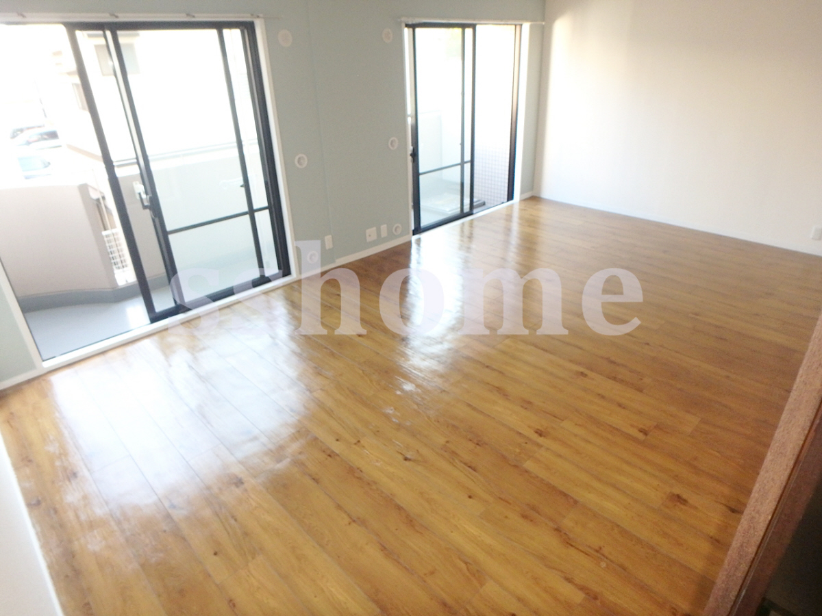 リビング 明るい室内です☆ 写真2