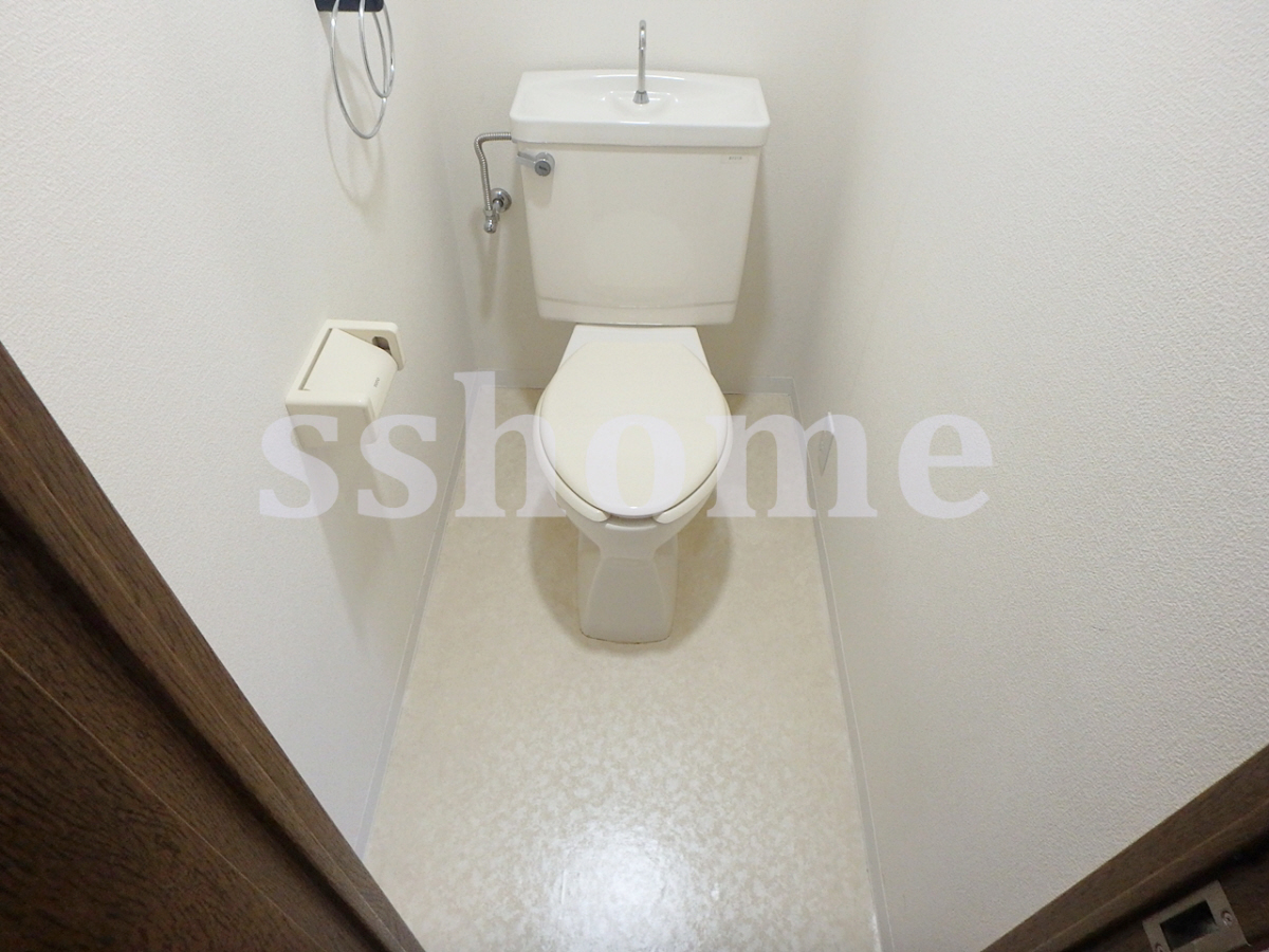 トイレ 白基調のトイレ☆ 写真8