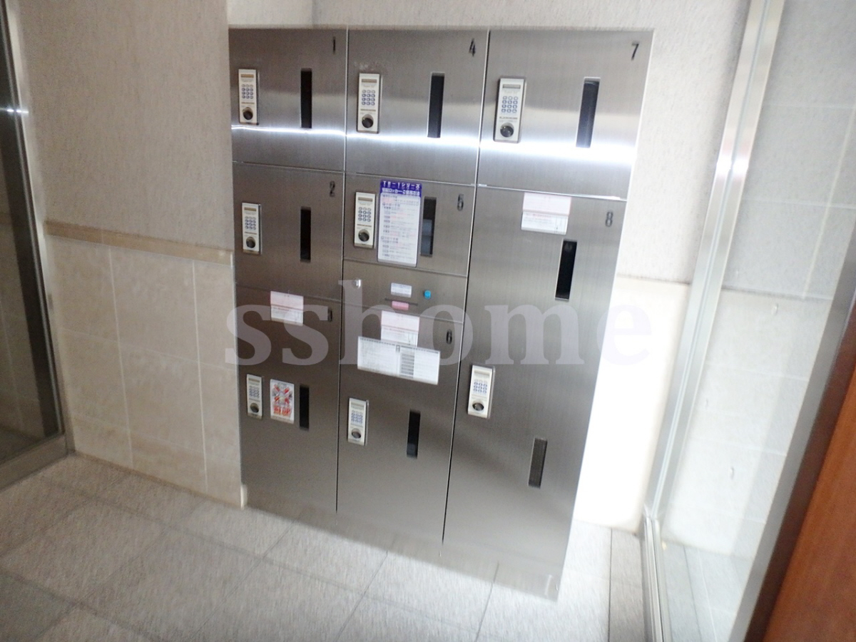 共用部 宅配ボックスが設置されているので、留守でも安心♪ 写真19