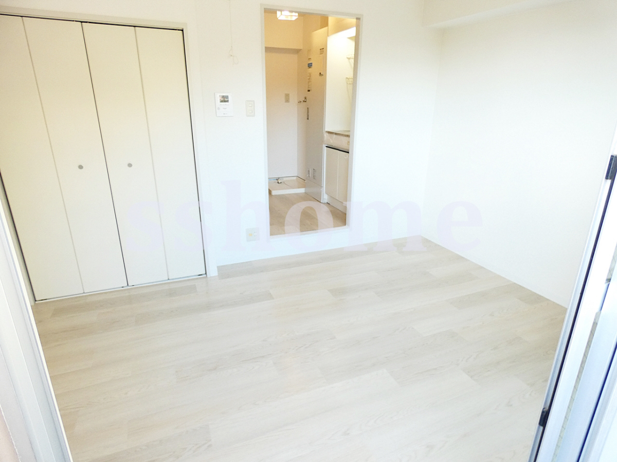 リビング 明るいお部屋です♪ 写真2