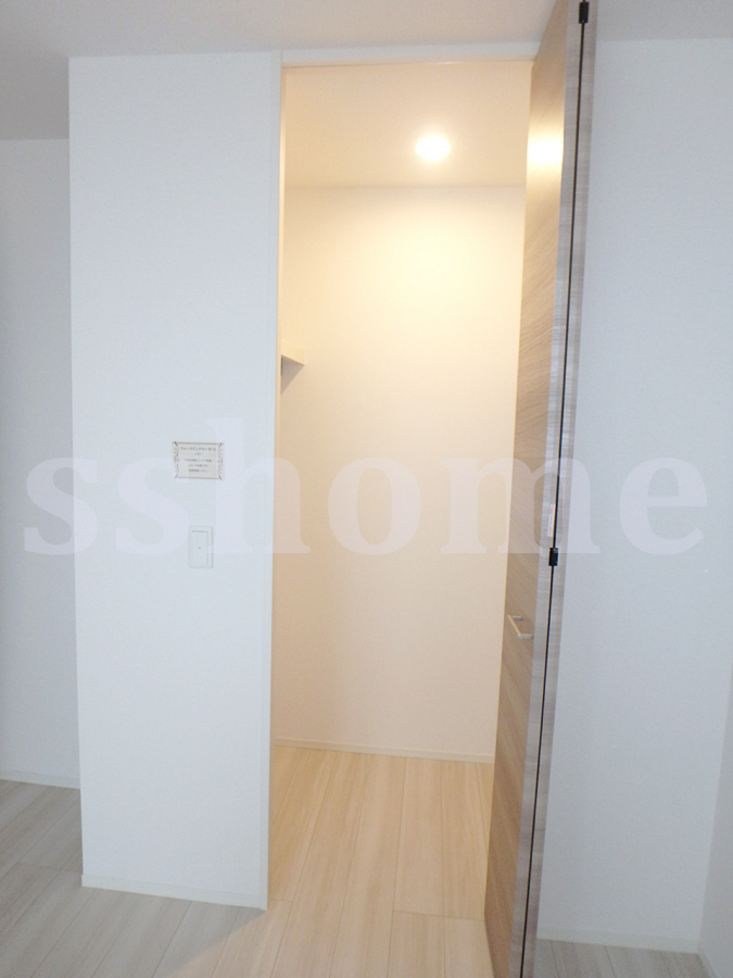 収納 ウォークインクローゼット☆ 写真5