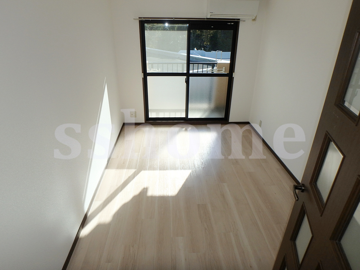 内装 フローリング☆ 写真14