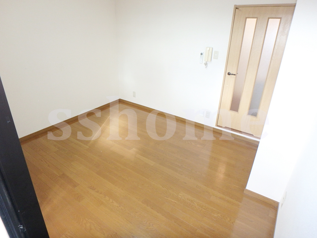 内装 フローリング☆ 写真14