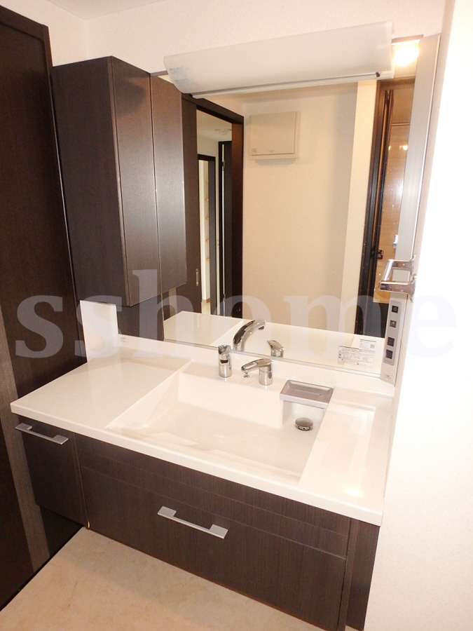 洗面所 シャンプードレッサー☆ 写真9