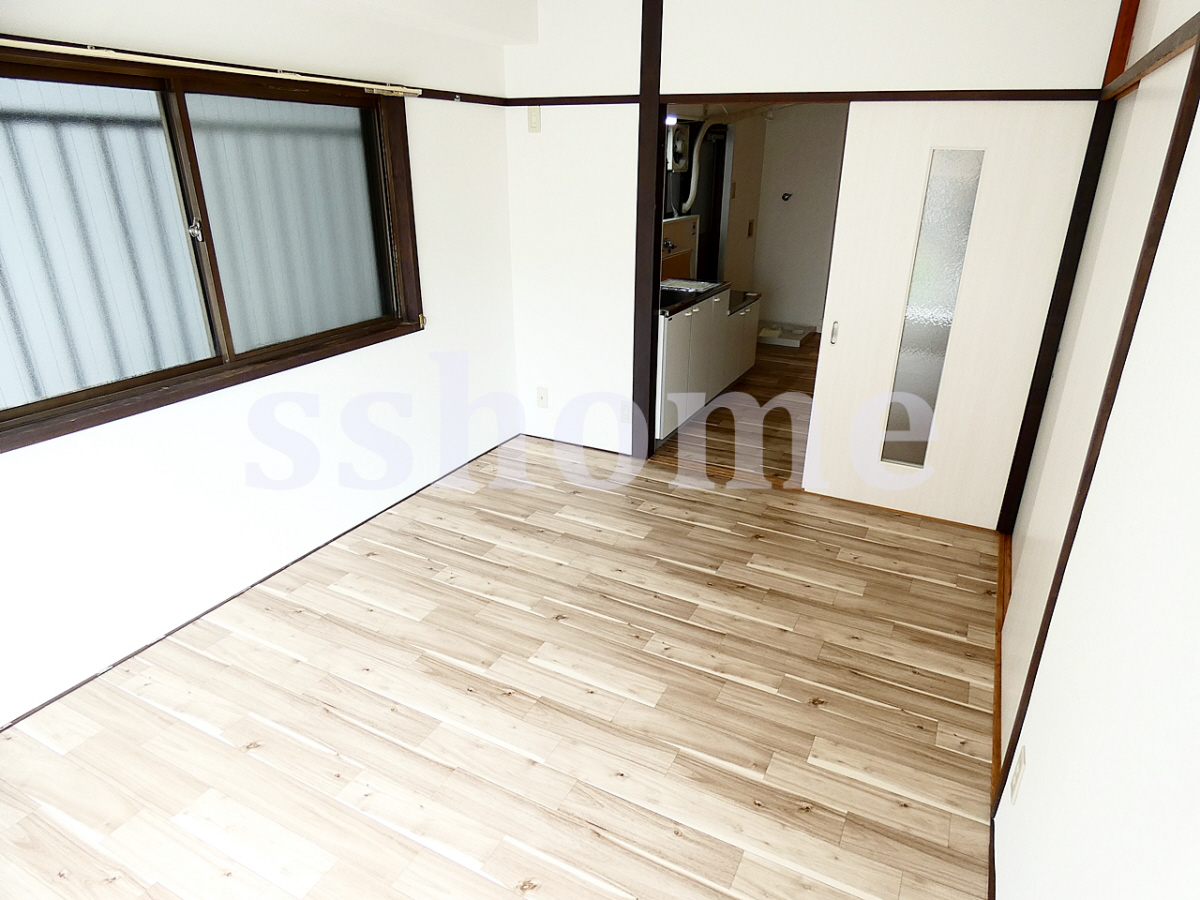 内装 フローリング 写真14