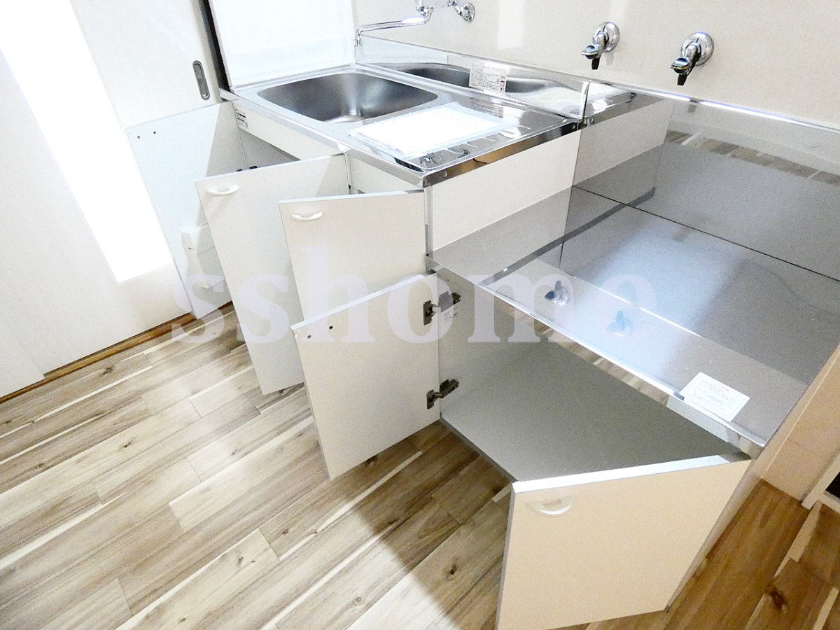 居室 キッチン下棚収納 写真19