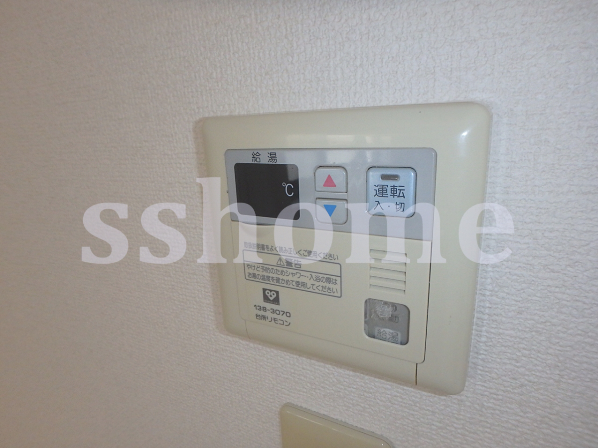 設備 給湯操作パネル 写真16