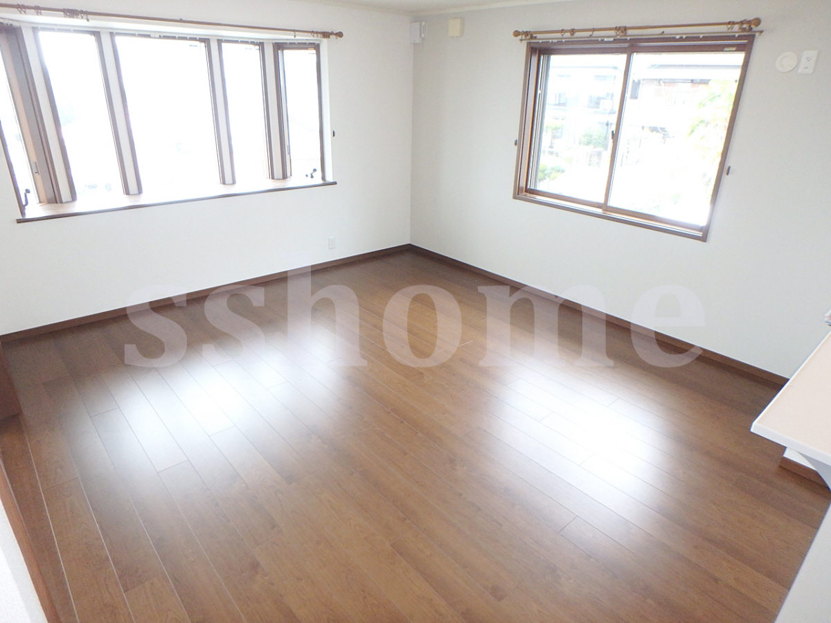 内装 大きな出窓があります。 写真14