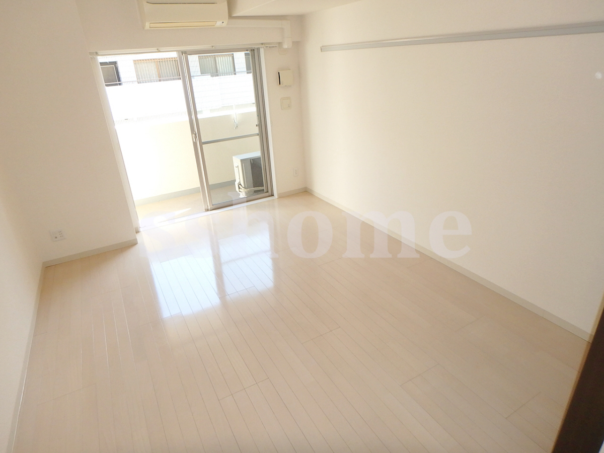 リビング 広くて明るくてきれい!! 写真2