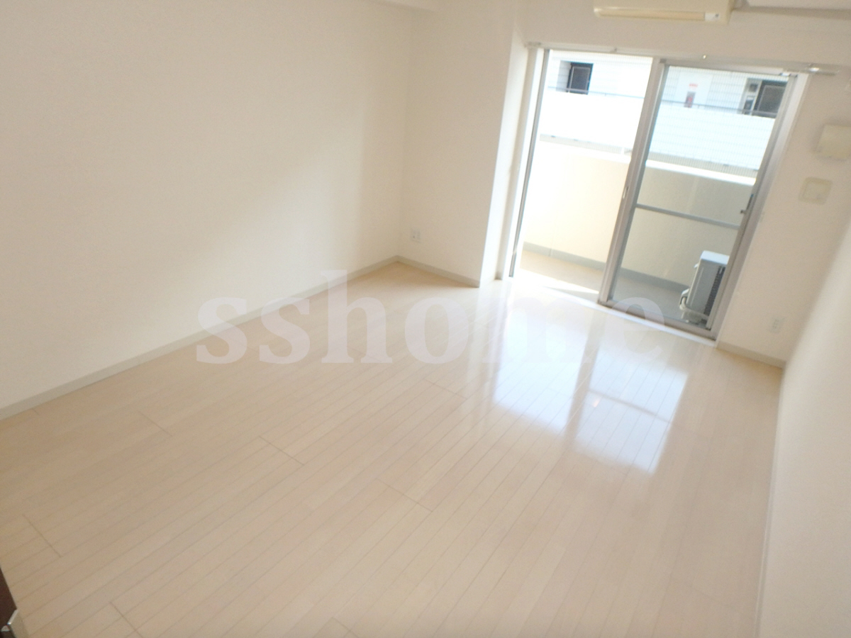 寝室 白基調のお部屋です☆ 写真15