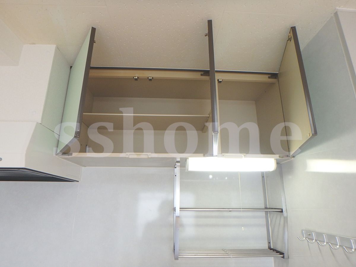 キッチン キッチン上部の吊戸棚☆ 写真17