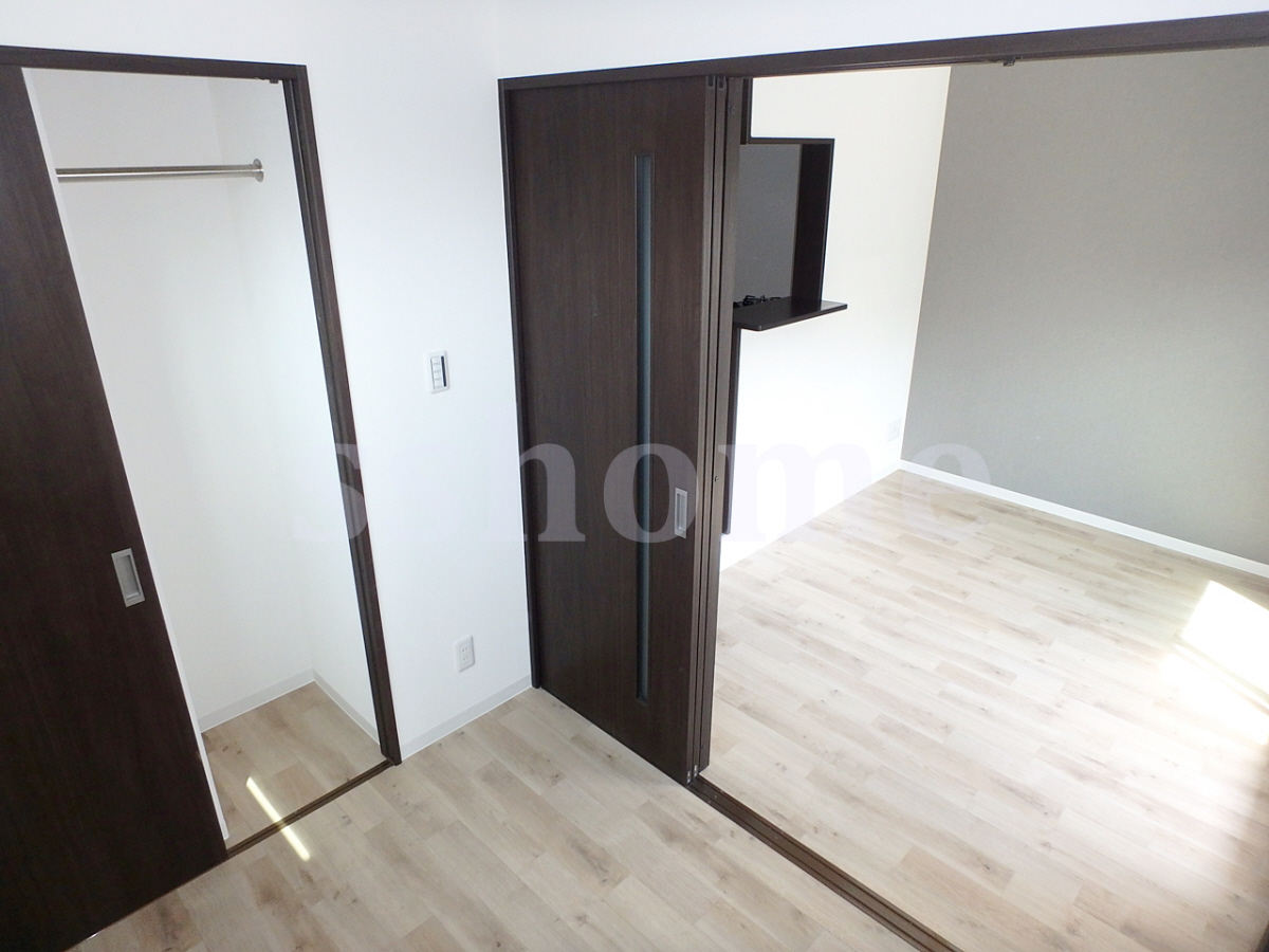 内装 間仕切り戸開放 写真14