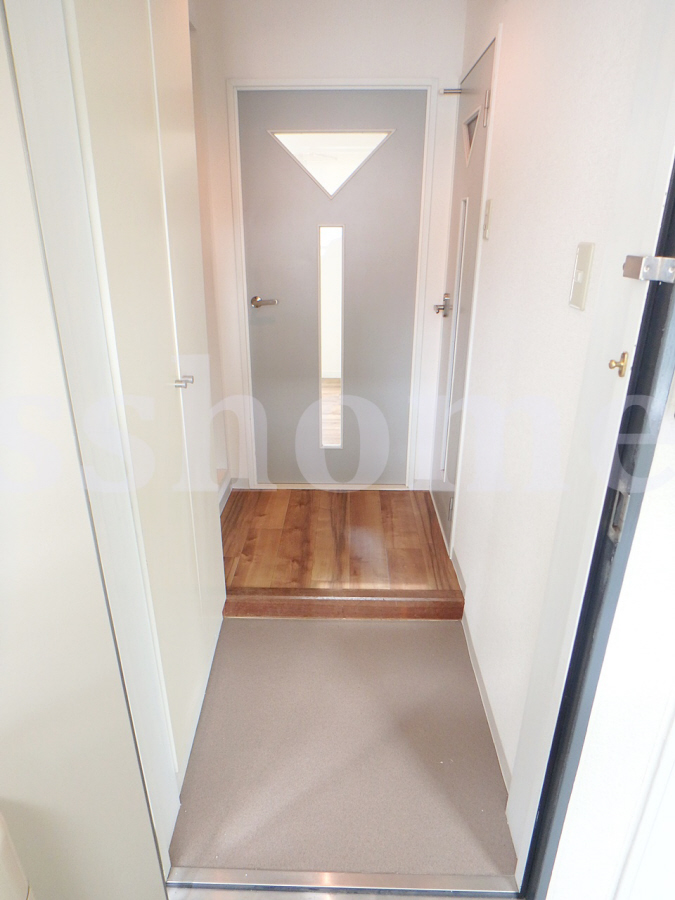 玄関 ゆとりのある玄関スペース☆ 写真12