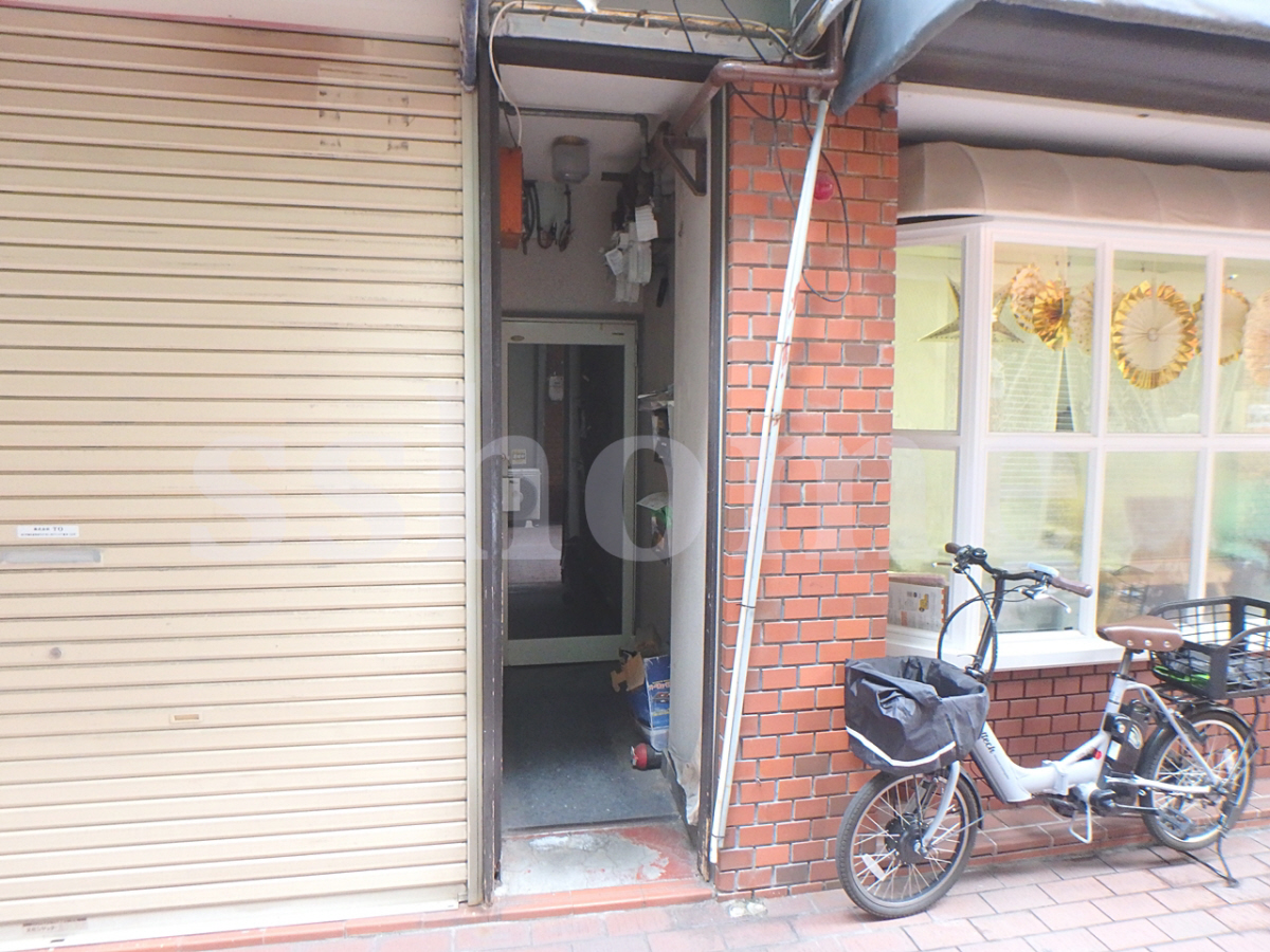 エントランス 建物入口 写真13