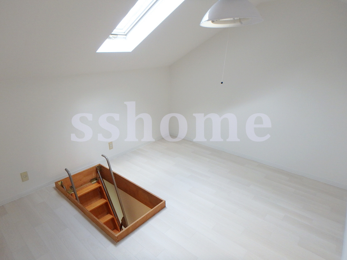 収納 屋根裏☆ 写真5
