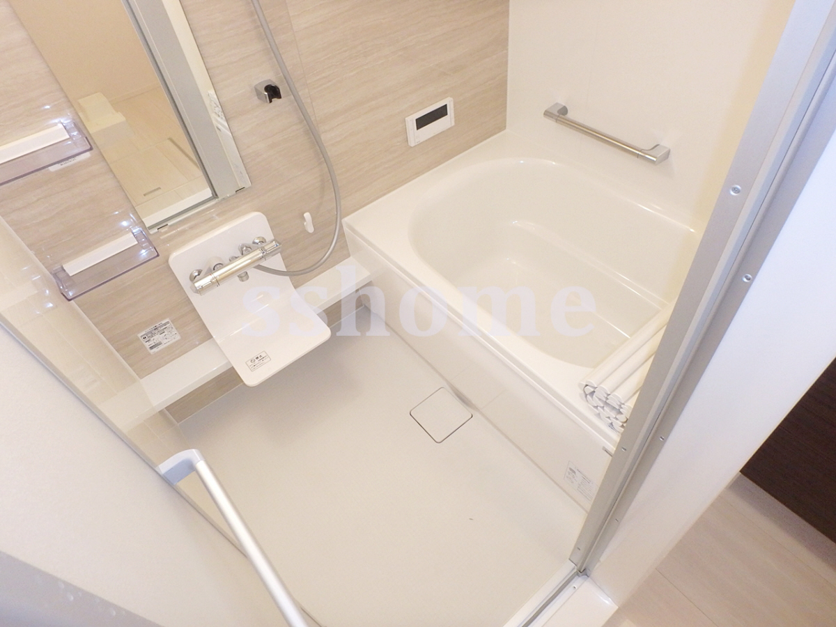 バス おいだき・浴室乾燥機能が使える浴室☆ 写真4