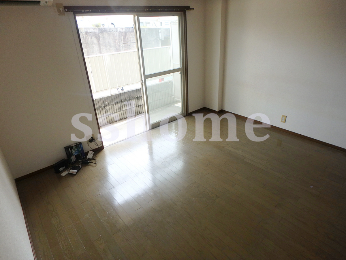 内装 フローリング☆ 写真14