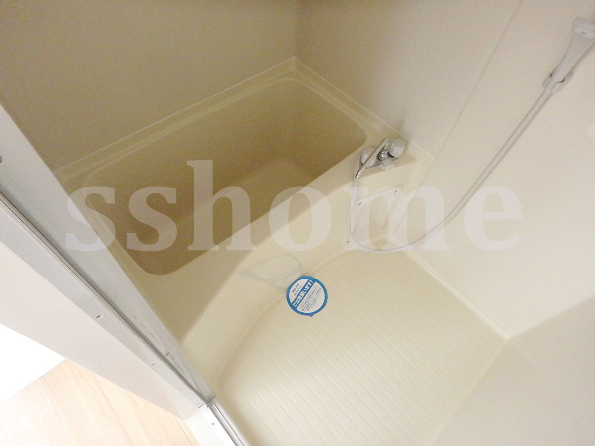 バス 一体型の浴槽はお掃除楽々 写真4