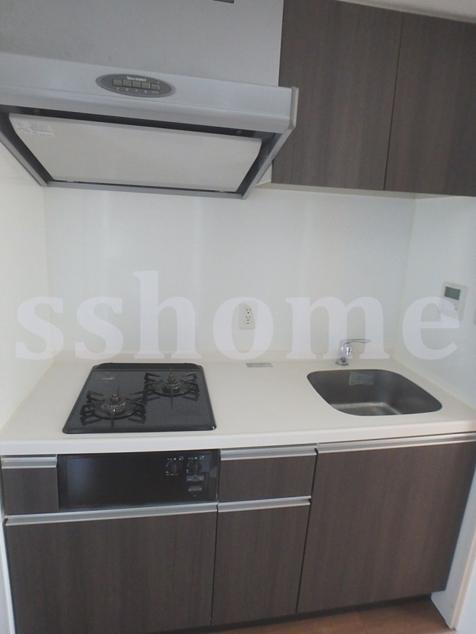 キッチン 2口ガスコンロ付システムキッチン。 写真3